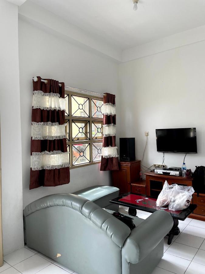Villa Bukit Indah ブラスタギ エクステリア 写真