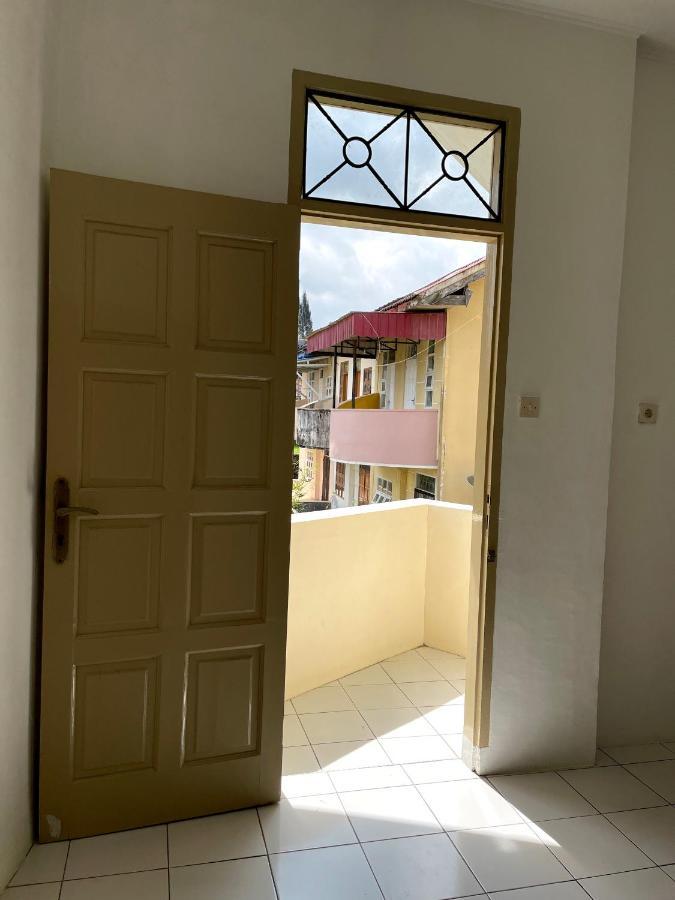 Villa Bukit Indah ブラスタギ エクステリア 写真